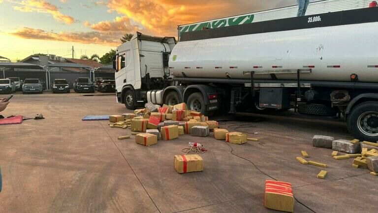 Imagem de compartilhamento para o artigo PF apreende 8 toneladas de drogas ocultas em tanque de carreta em Água Clara da MS Todo dia